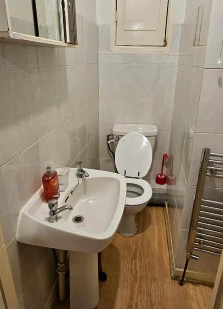 아파트 No Frills & Nothing Fancy 1 Bed Studio City Centre 카디프 영국